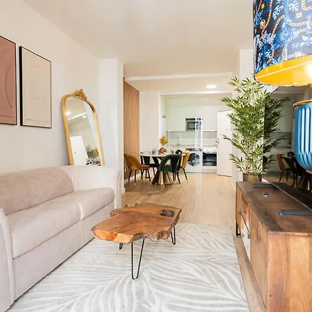 1907 Collection Oviedo